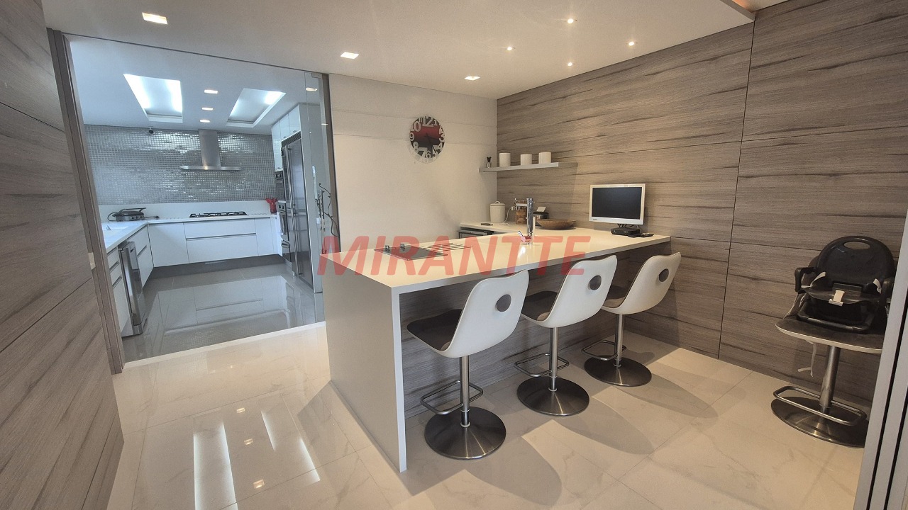 Apartamento de 240m² com 3 quartos em Jardim Luzitânia