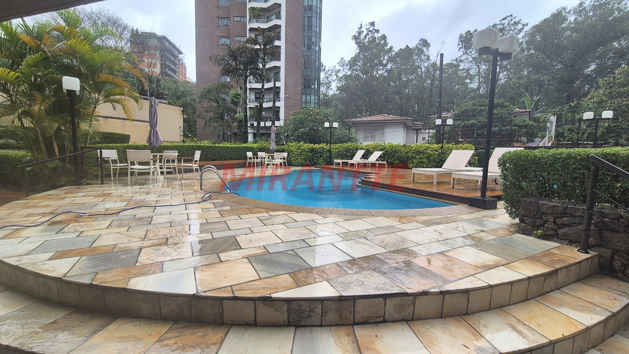 Apartamento de 240m² com 3 quartos em Jardim Luzitânia