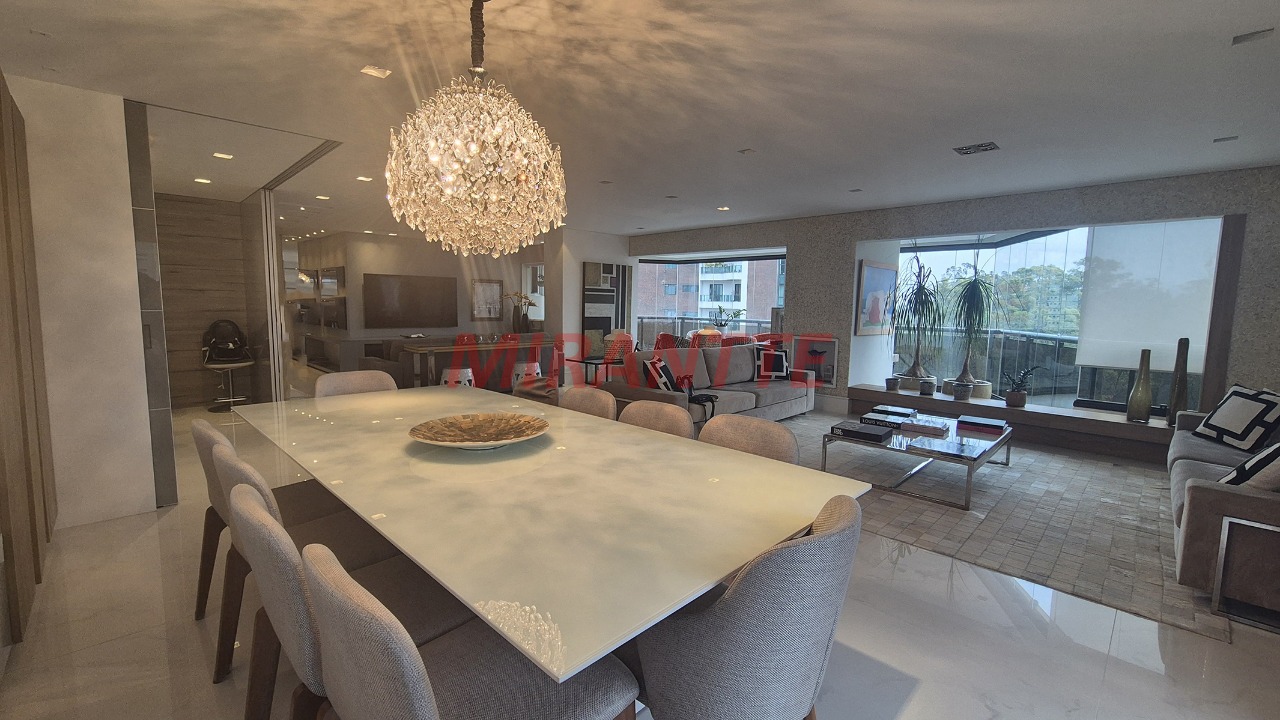 Apartamento de 240m² com 3 quartos em Jardim Luzitânia