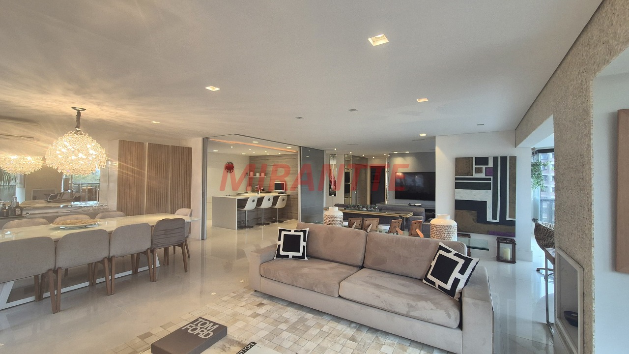 Apartamento de 240m² com 3 quartos em Jardim Luzitânia