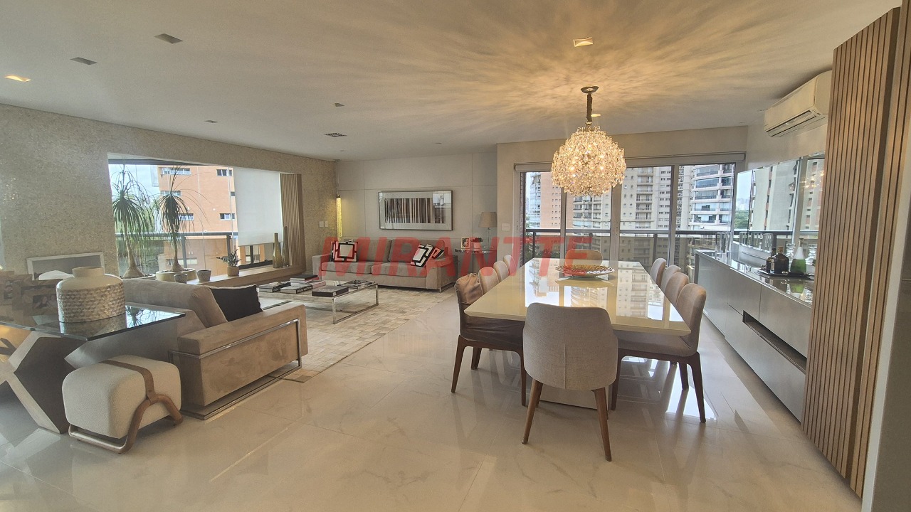 Apartamento de 240m² com 3 quartos em Jardim Luzitânia