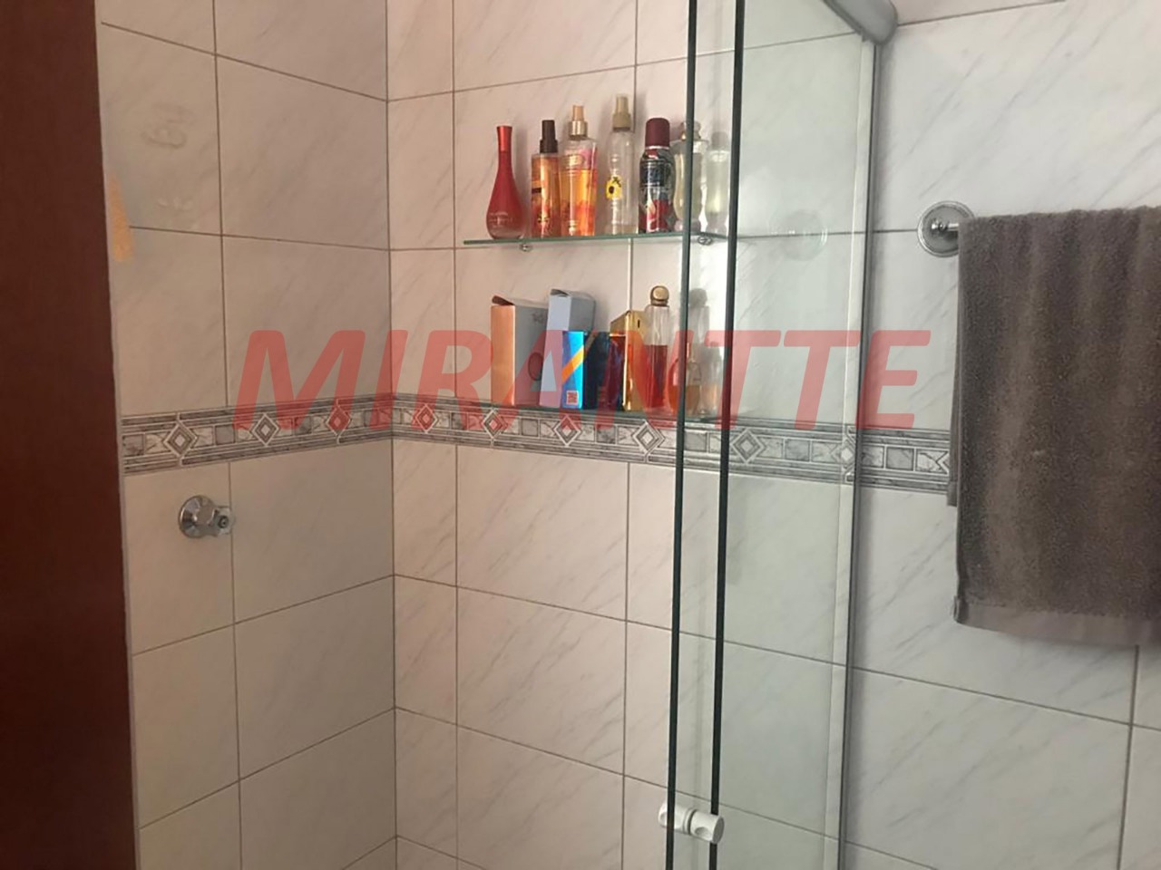 Cond. fechado de 114m² com 2 quartos em Tremembe