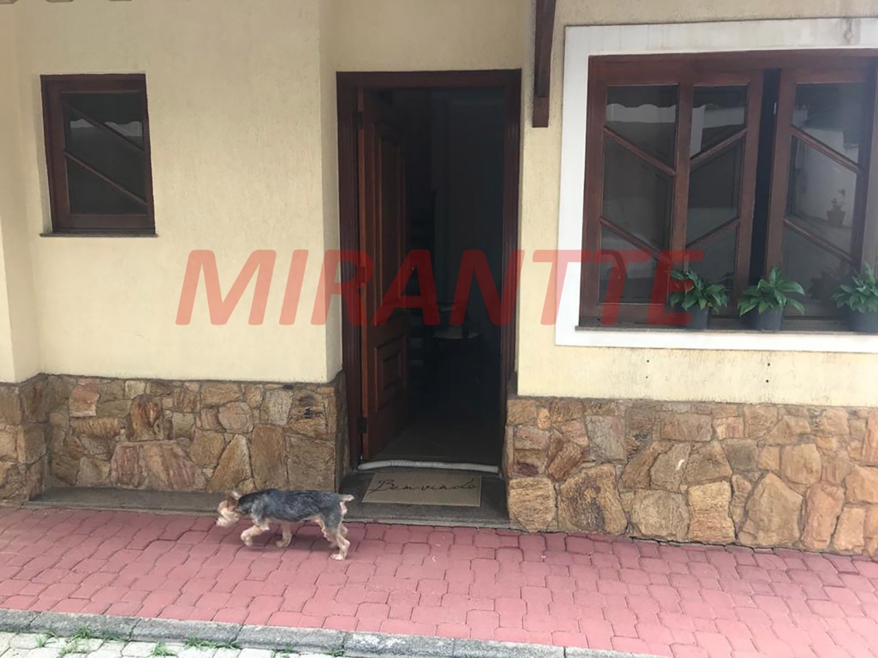 Cond. fechado de 114m² com 2 quartos em Tremembe