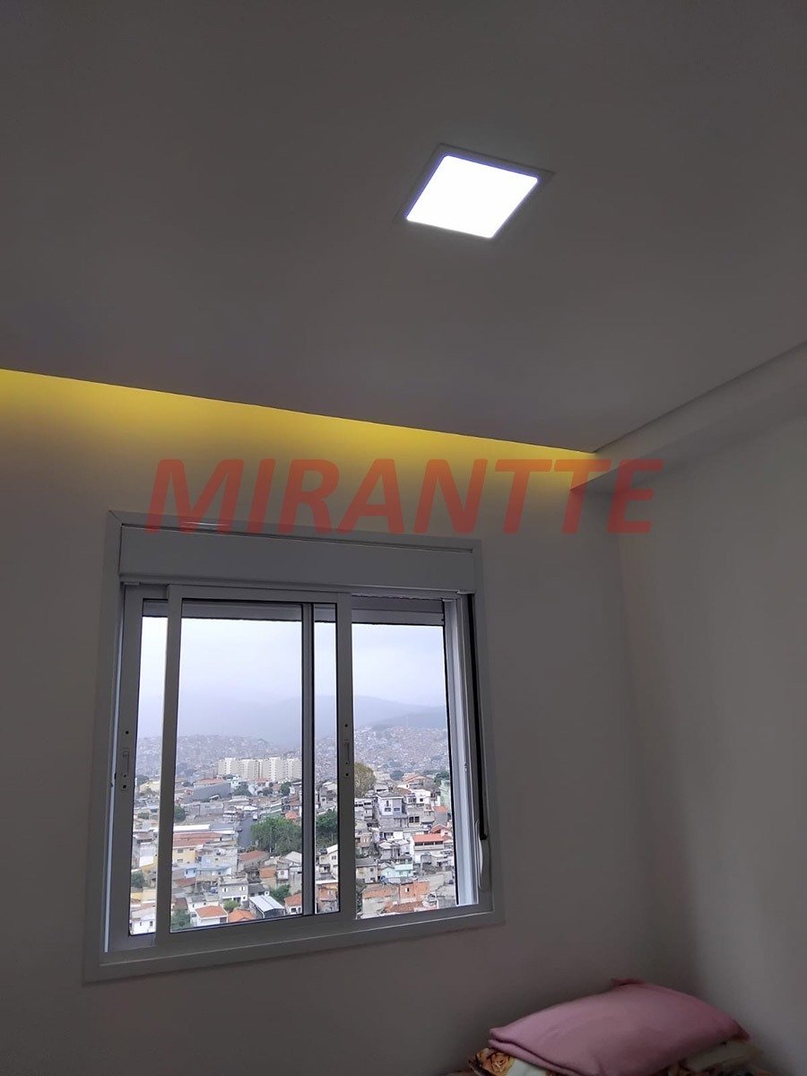 Apartamento de 42m² com 2 quartos em Vila Nova Cachoeirinha