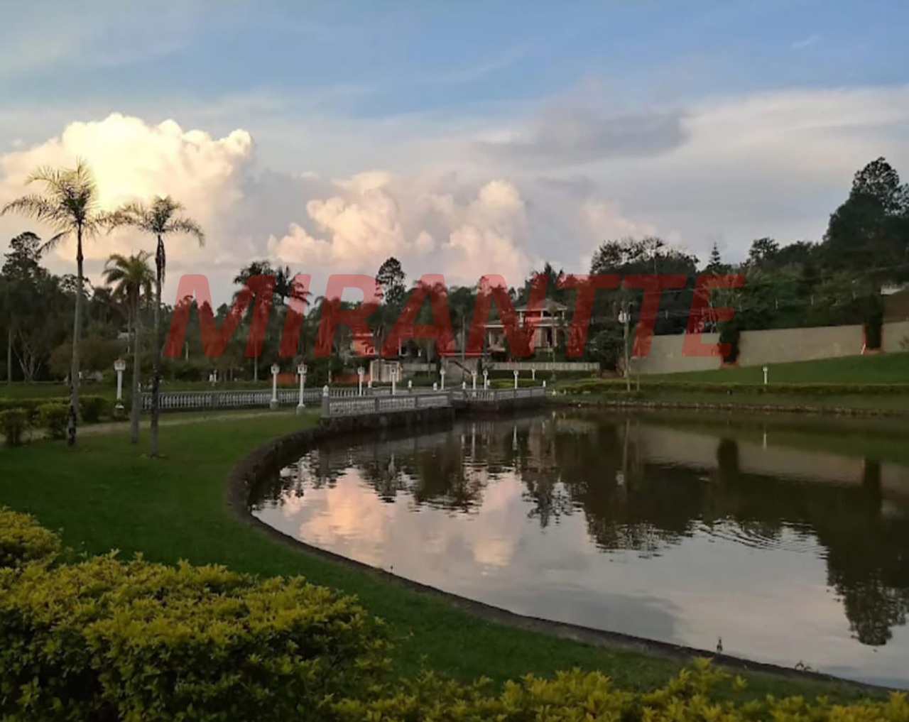 Terreno de 0m² em Laranjeiras