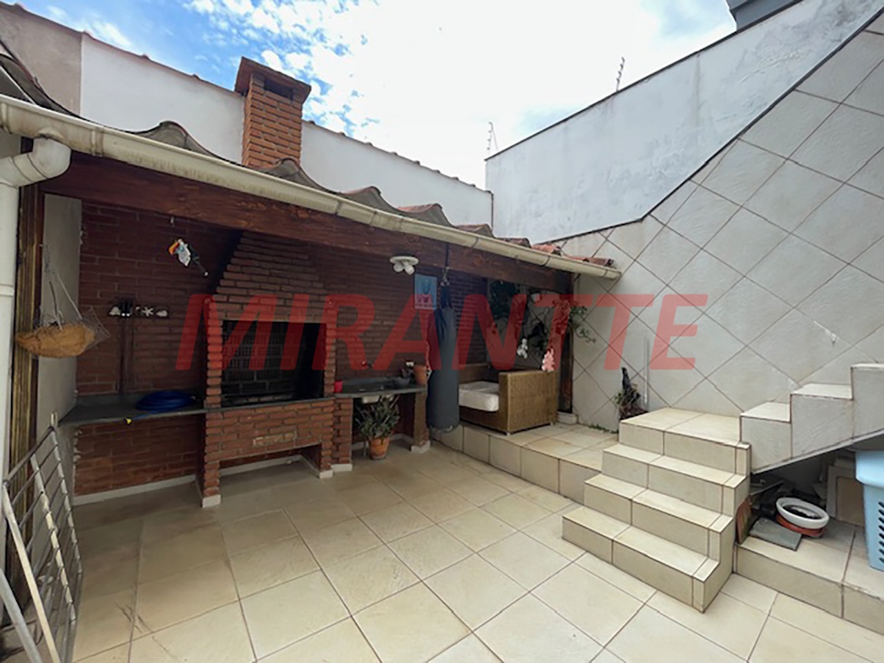 Sobrado de 171m² com 3 quartos em Vila Nova Mazzei