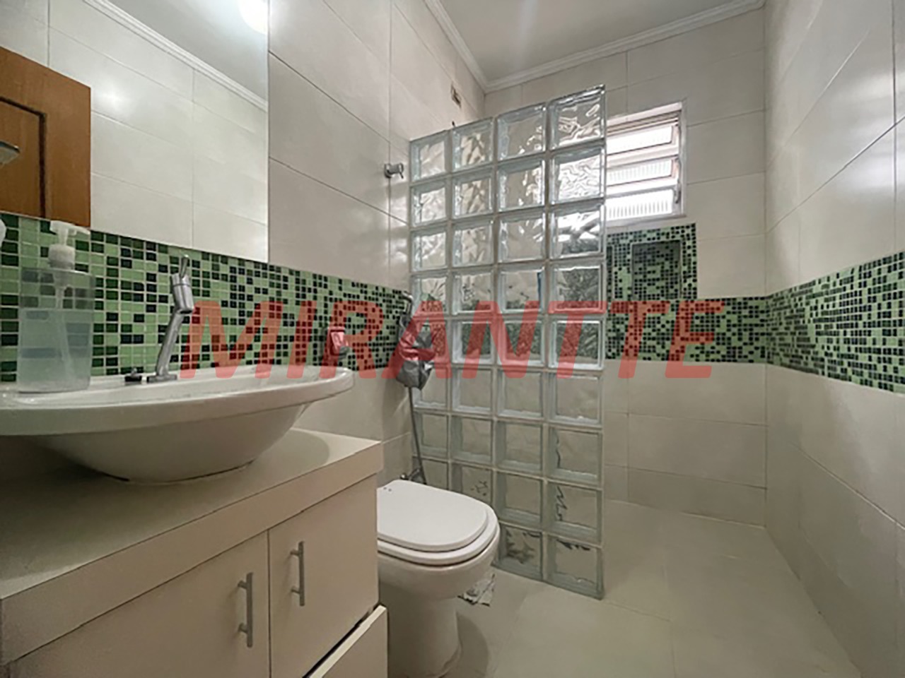 Sobrado de 171m² com 3 quartos em Vila Nova Mazzei