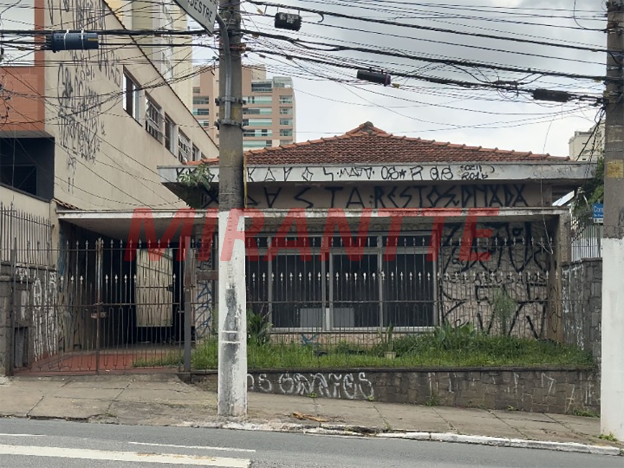 Casa terrea de 253m² com 3 quartos em Santana