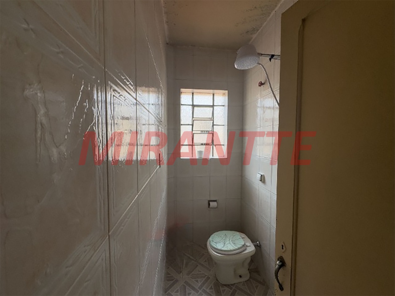 Casa terrea de 253m² com 3 quartos em Santana
