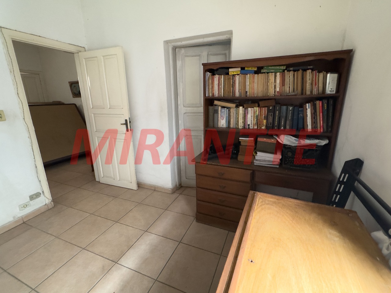 Casa terrea de 253m² com 3 quartos em Santana