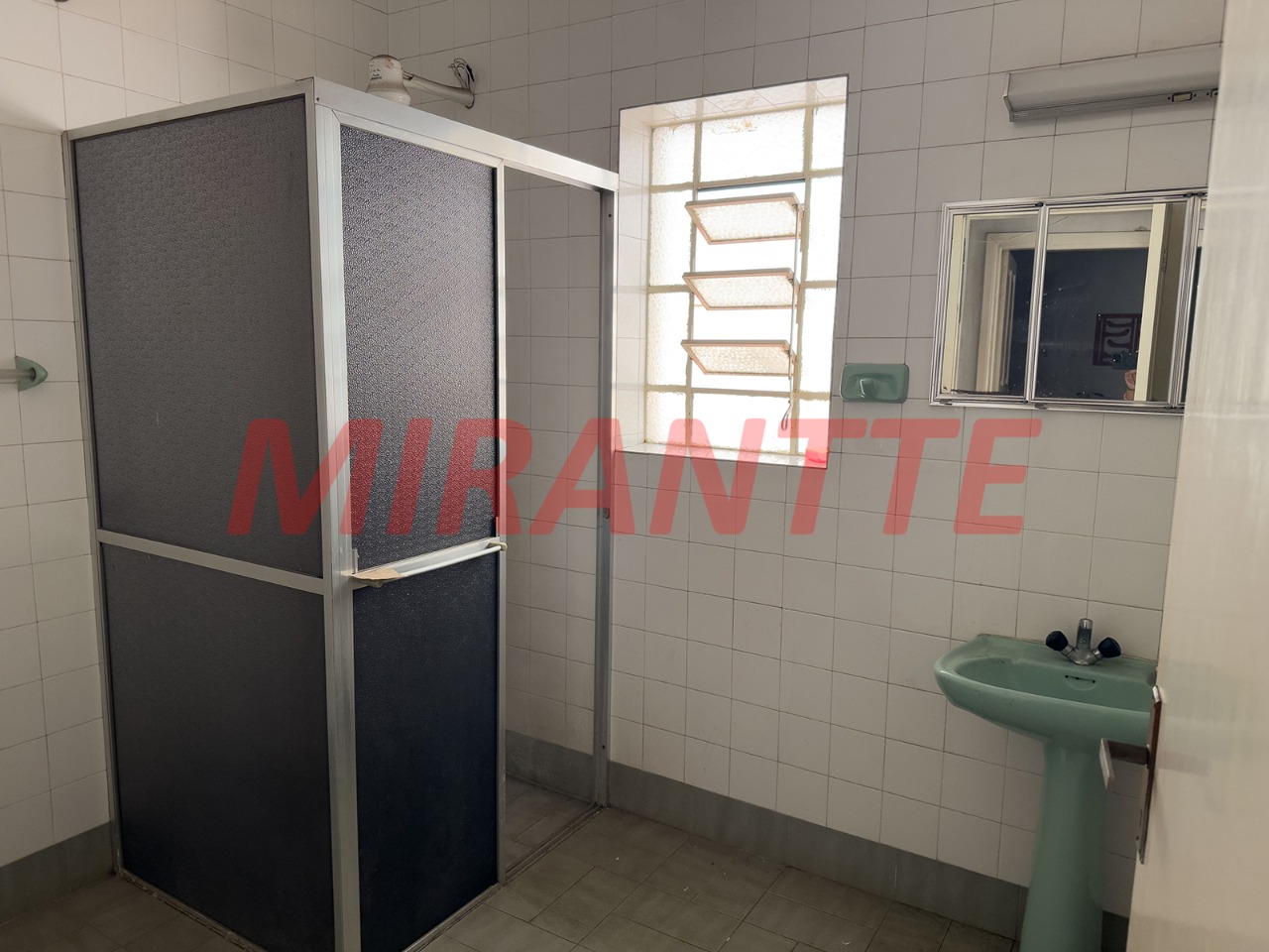 Casa terrea de 253m² com 3 quartos em Santana