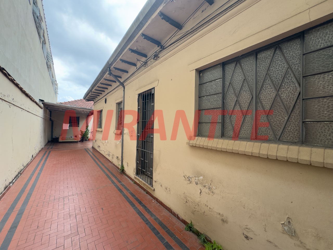 Casa terrea de 253m² com 3 quartos em Santana