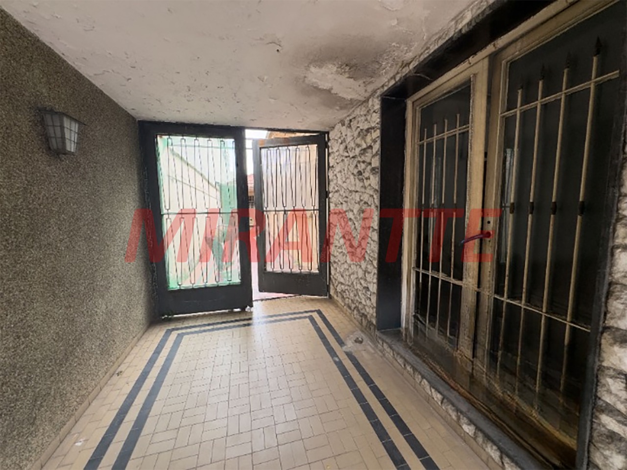 Casa terrea de 253m² com 3 quartos em Santana