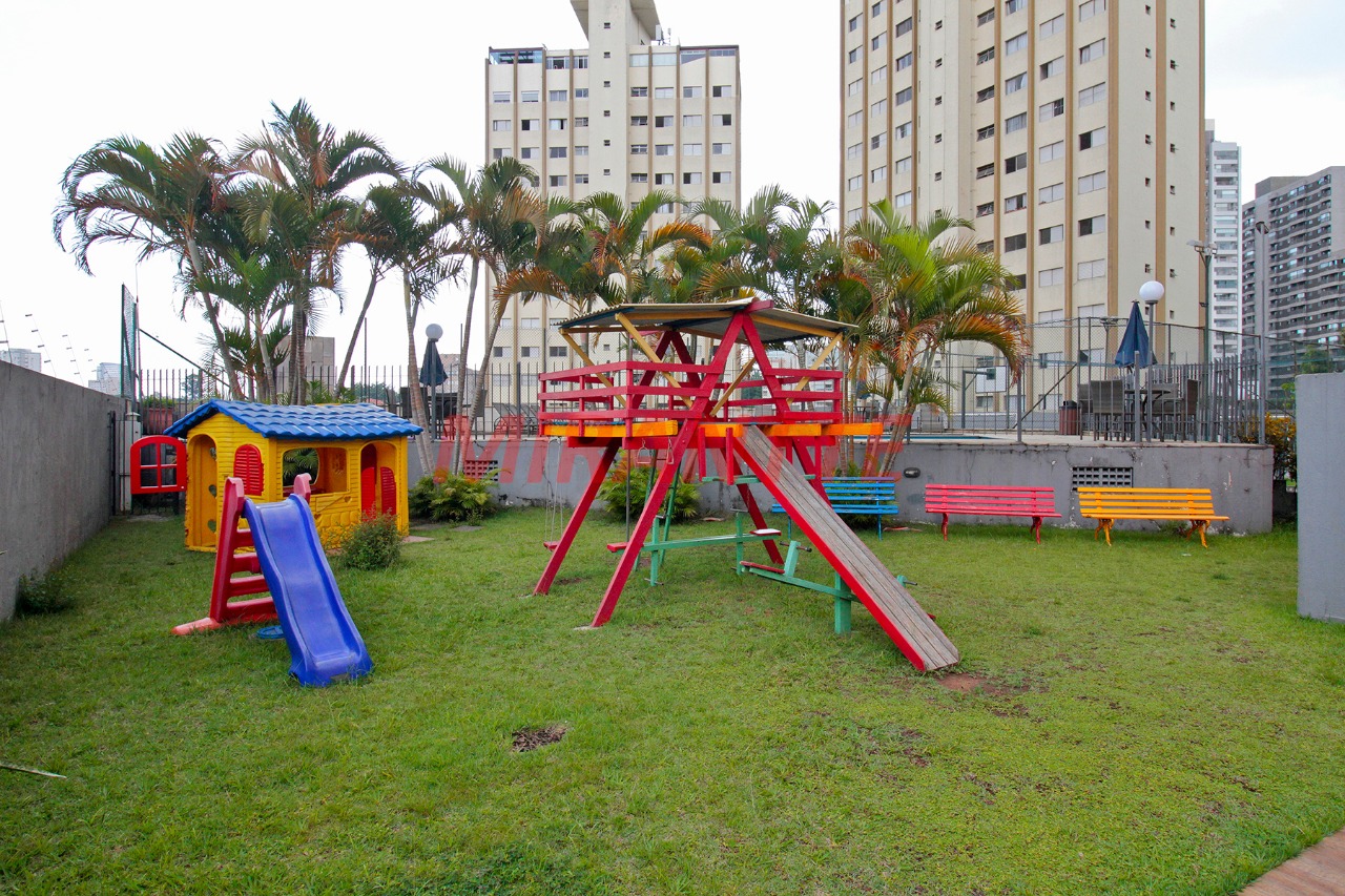 Apartamento de 73m² com 3 quartos em Vila Santa Catarina