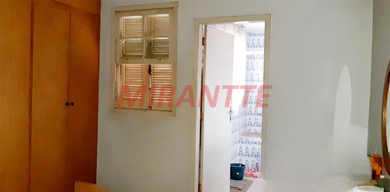 Sobrado de 137m² com 3 quartos em Água Fria