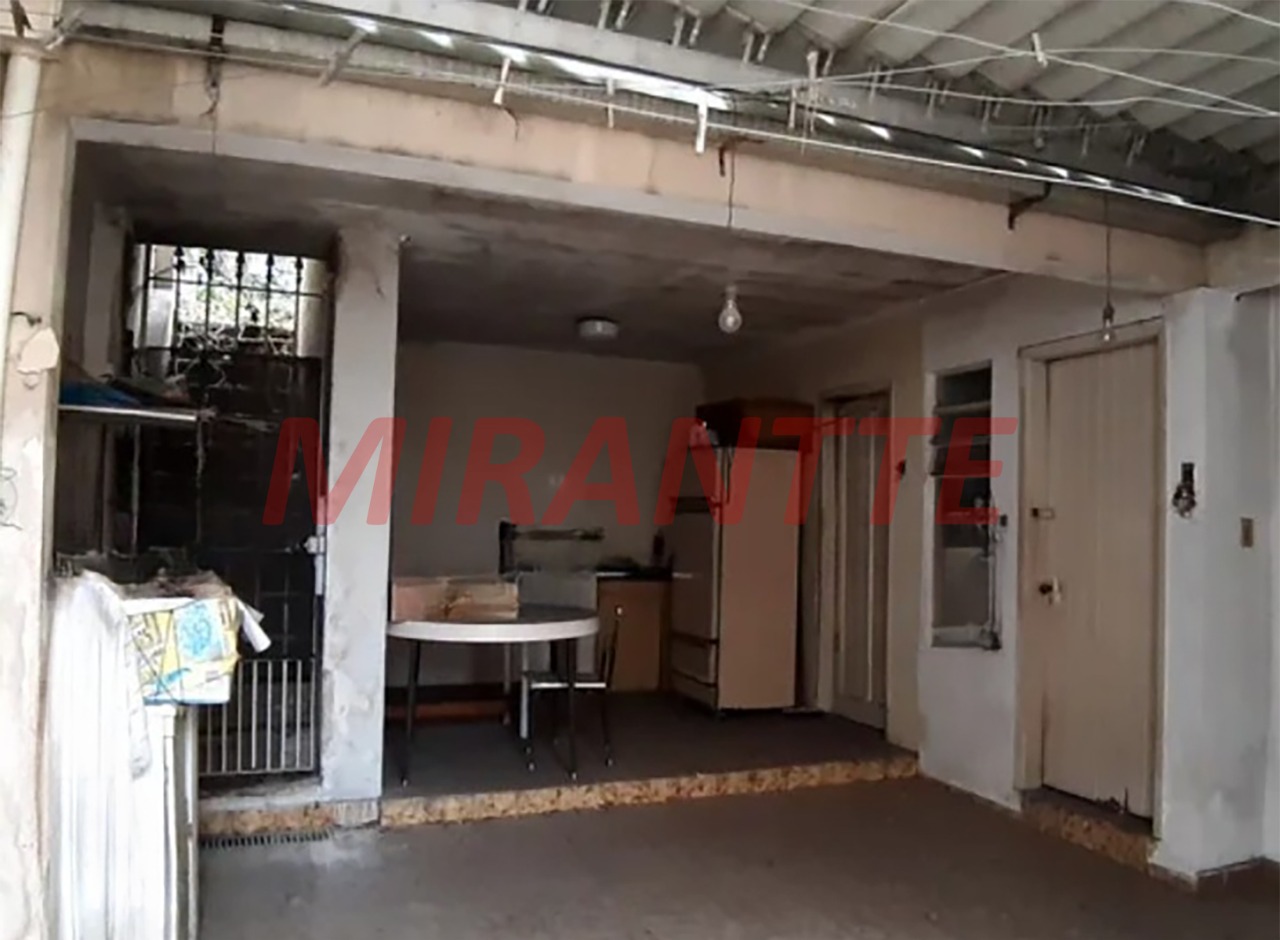 Sobrado de 137m² com 3 quartos em Água Fria