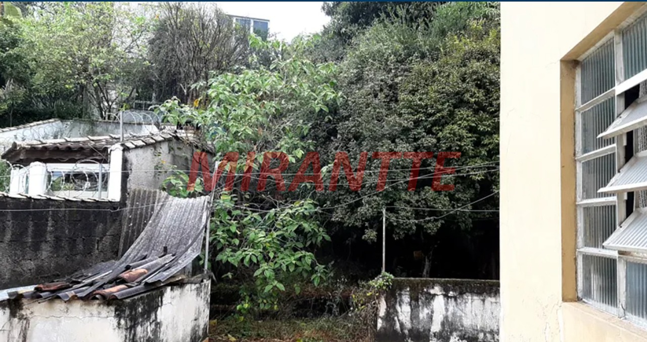 Sobrado de 137m² com 3 quartos em Água Fria