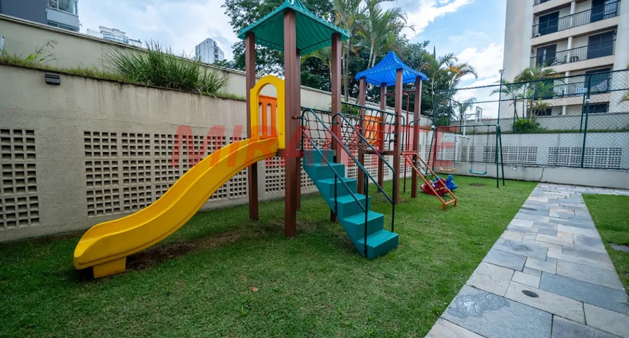 Apartamento de 131m² com 3 quartos em Santa Teresinha