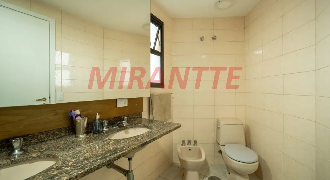 Apartamento de 131m² com 3 quartos em Santa Teresinha