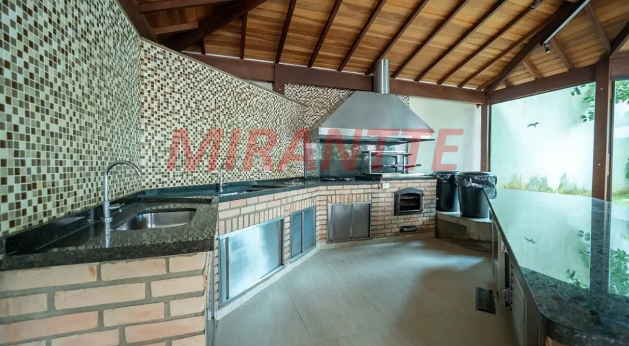 Apartamento de 131m² com 3 quartos em Santa Teresinha