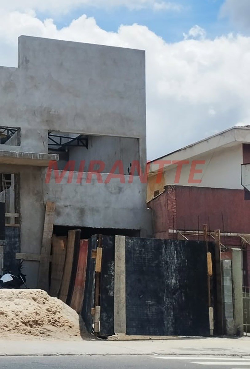 Comercial de 236m² em Imirim