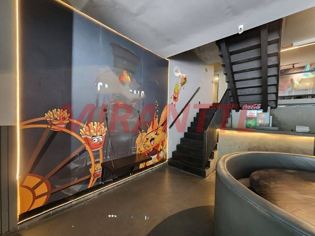 Comercial de 526m² em Imirim