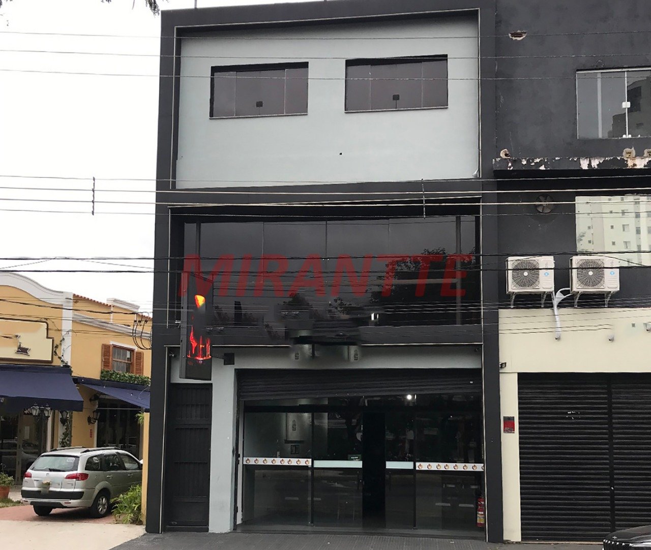 Comercial de 526m² em Imirim