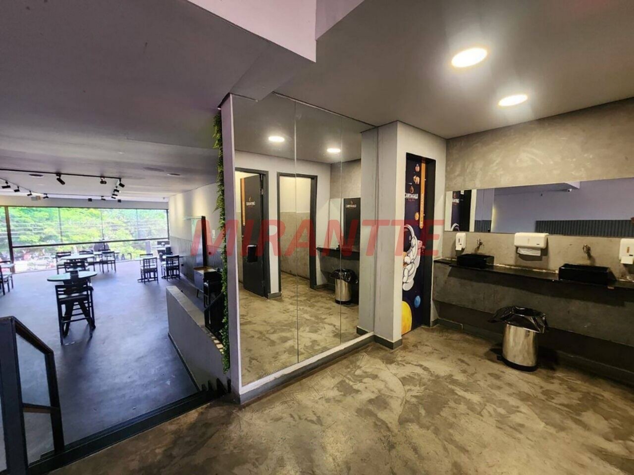 Comercial de 526m² em Imirim