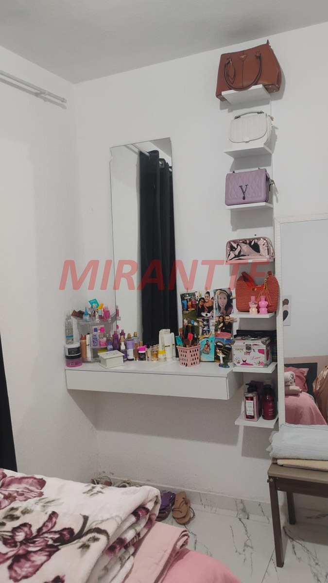Apartamento de 38m² com 2 quartos em Jardim Recanto Verde