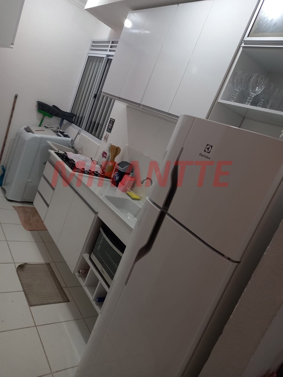 Apartamento de 38m² com 2 quartos em Jardim Recanto Verde