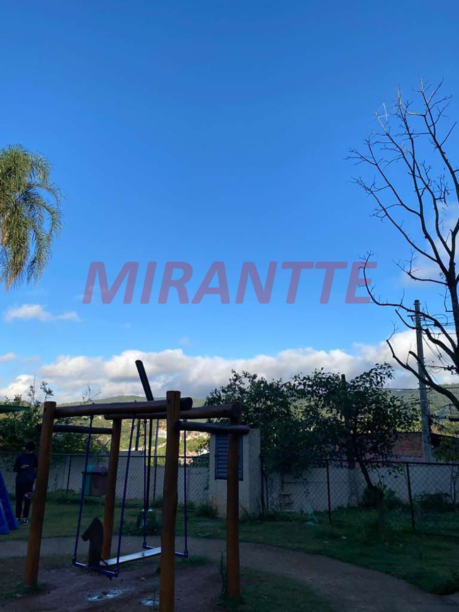 Apartamento de 38m² com 2 quartos em Jardim Recanto Verde