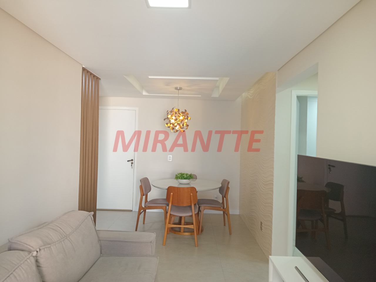 Apartamento de 59m² com 2 quartos em Vila Ema