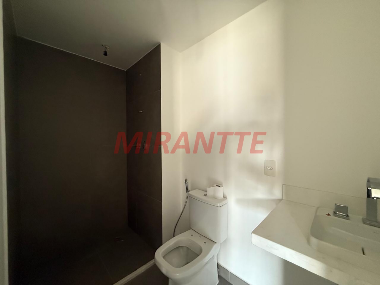 Apartamento de 75m² com 2 quartos em Santana