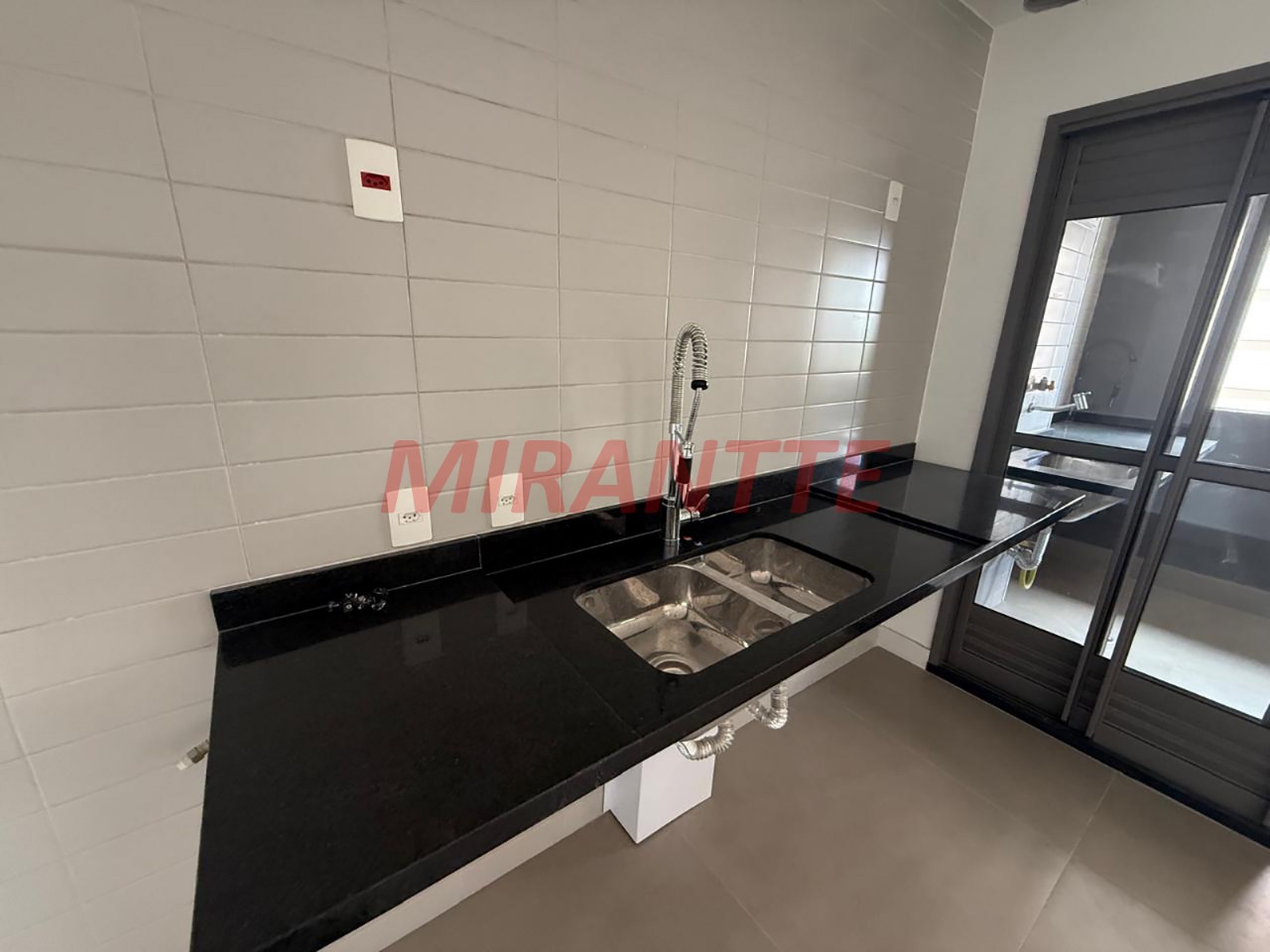 Apartamento de 75m² com 2 quartos em Santana