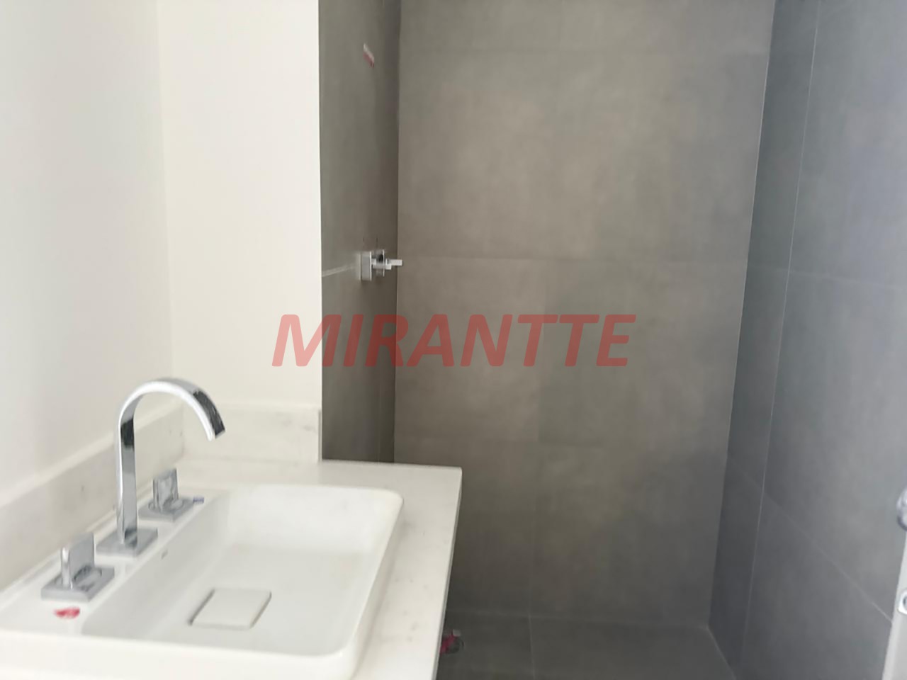 Apartamento de 75m² com 2 quartos em Santana
