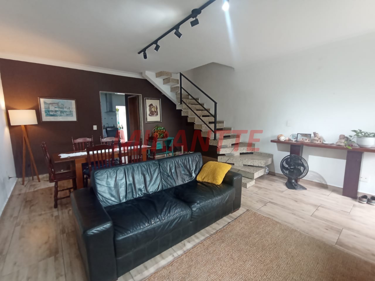 Sobrado de 107m² com 3 quartos em Imirim