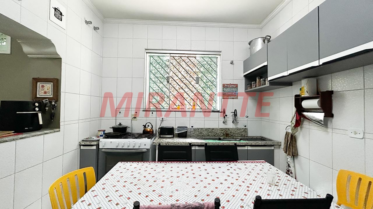 Sobrado de 135m² com 4 quartos em Santana