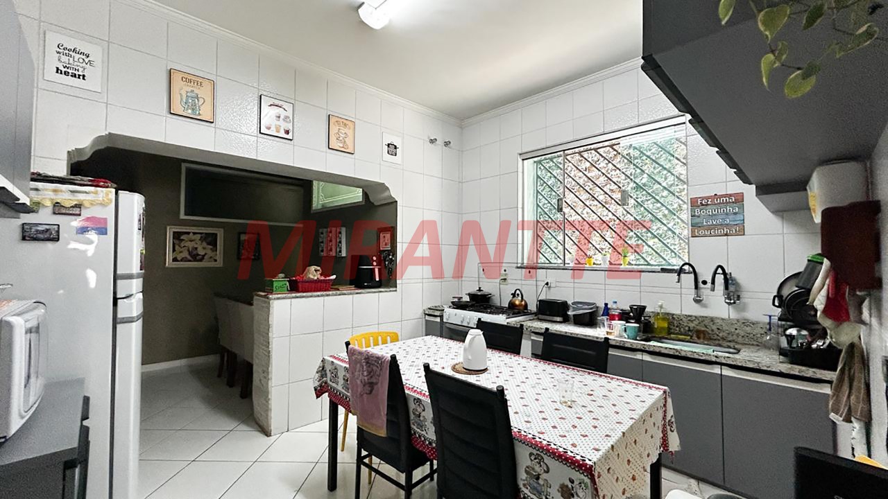 Sobrado de 135m² com 4 quartos em Santana