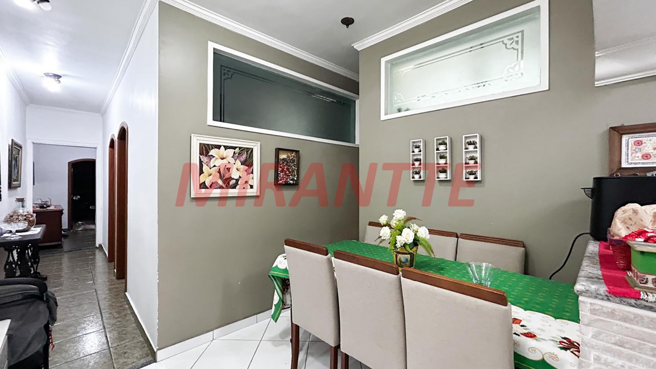 Sobrado de 135m² com 4 quartos em Santana