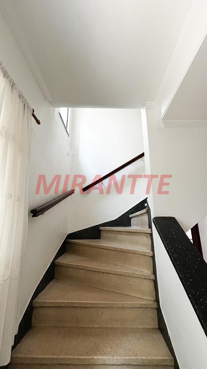 Sobrado de 135m² com 4 quartos em Santana