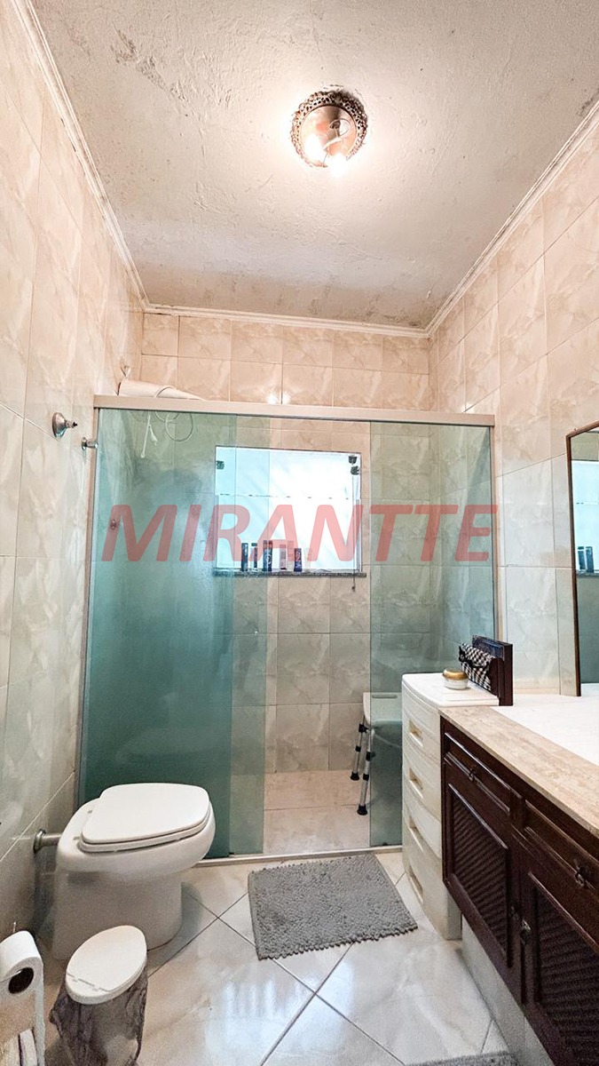 Sobrado de 135m² com 4 quartos em Santana