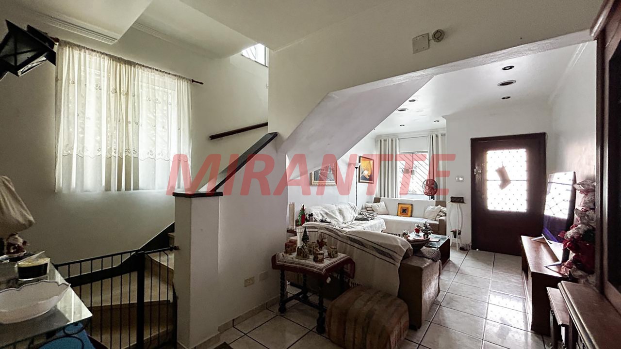 Sobrado de 135m² com 4 quartos em Santana