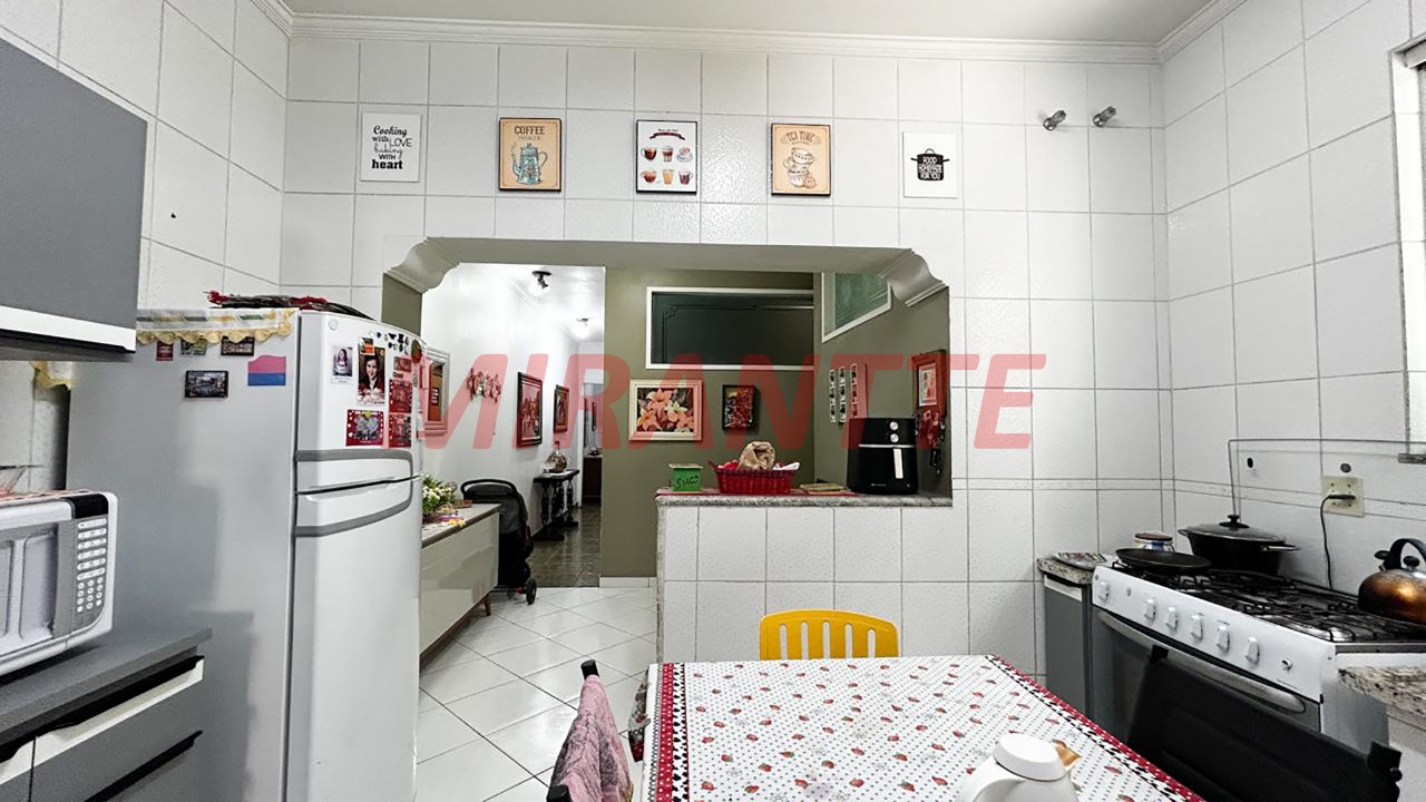 Sobrado de 135m² com 4 quartos em Santana