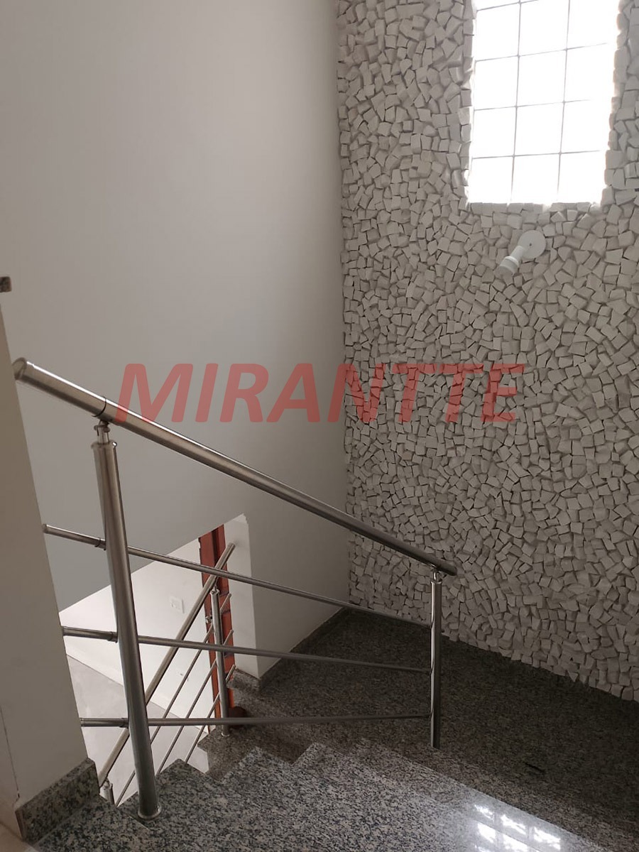 Sobrado de 143m² com 3 quartos em Vila Roque