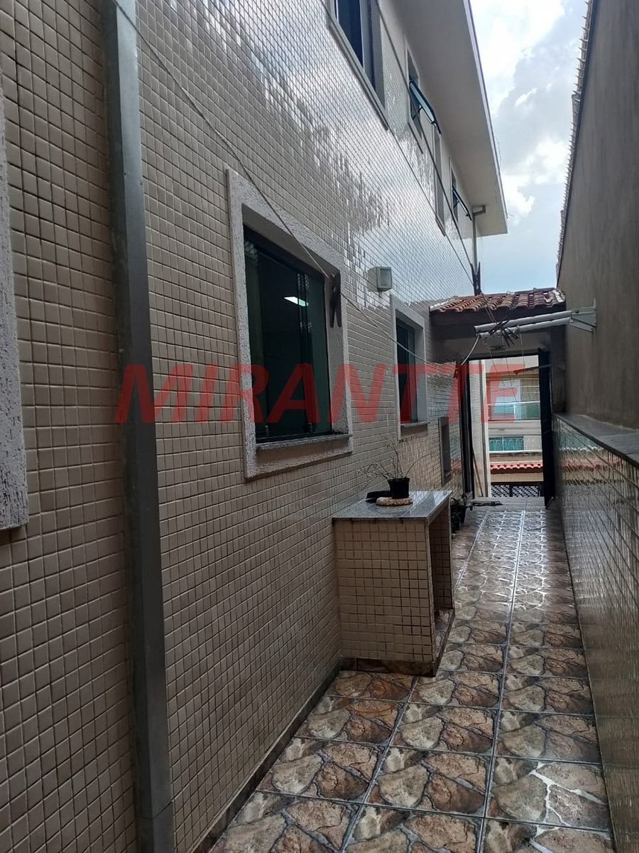 Sobrado de 143m² com 3 quartos em Vila Roque