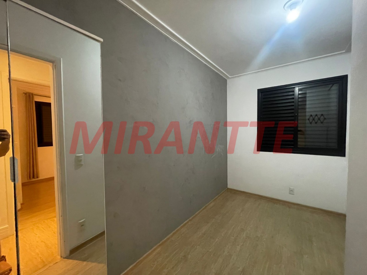 Apartamento de 57m² com 2 quartos em Santa Teresinha