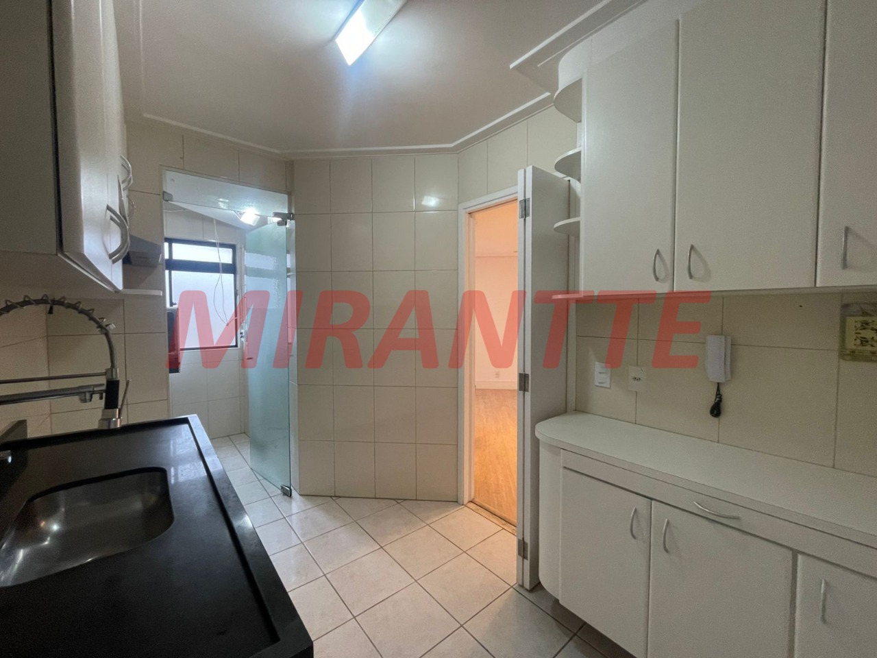 Apartamento de 57m² com 2 quartos em Santa Teresinha