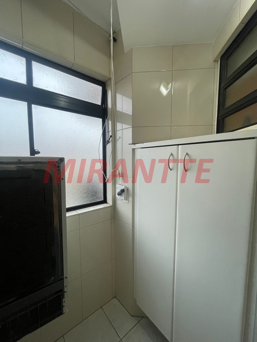 Apartamento de 57m² com 2 quartos em Santa Teresinha