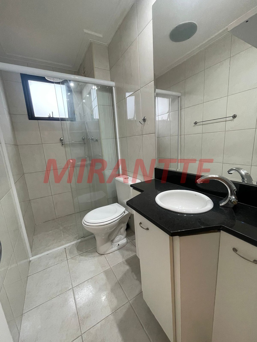 Apartamento de 57m² com 2 quartos em Santa Teresinha