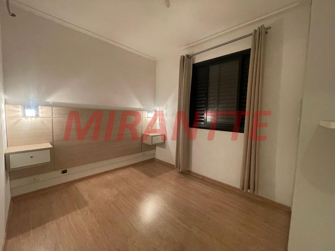 Apartamento de 57m² com 2 quartos em Santa Teresinha